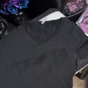 Rosio Black V-Neck Short Sleeve Top